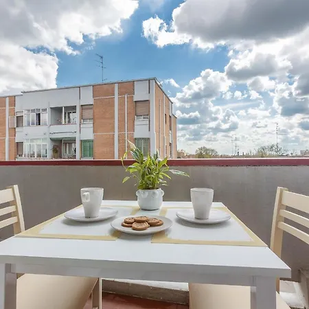 Apartmán Guesthost - Luminoso Con Terrazzo Vicino All'universita' Ferrara