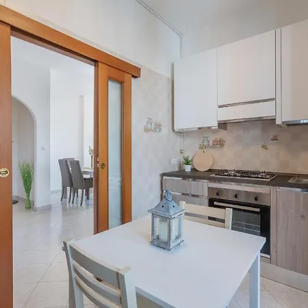 Apartmán Guesthost - Luminoso Con Terrazzo Vicino All'universita' *