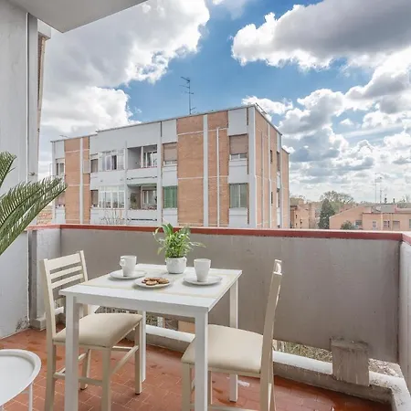 Apartmán Guesthost - Luminoso Con Terrazzo Vicino All'universita' *