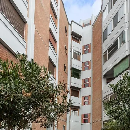 Apartmán Guesthost - Luminoso Con Terrazzo Vicino All'universita'