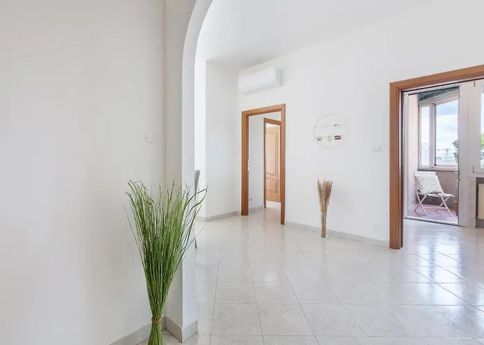 شقة Guesthost - Luminoso Con Terrazzo Vicino All'universita'