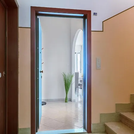 아파트 Luminoso Con Terrazzo Vicino All'universita' 페라라