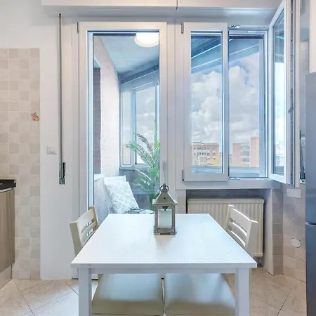 Luminoso Con Terrazzo Vicino All'universita' *