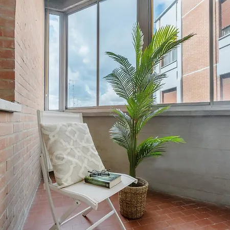 Apartament Guesthost - Luminoso Con Terrazzo Vicino All'universita' Ferrara