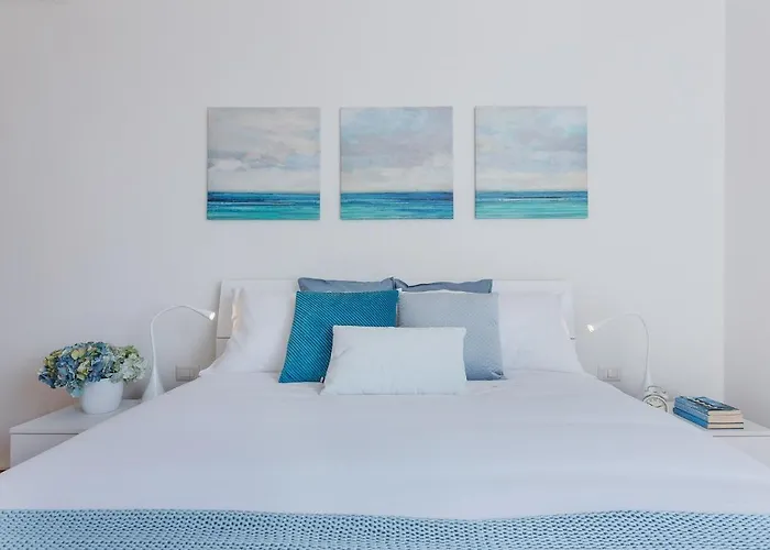 Guesthost - Luminoso Con Terrazzo Vicino All'universita' Apartament *