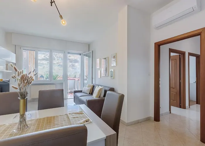 Apartament Guesthost - Luminoso Con Terrazzo Vicino All'universita' Ferrara